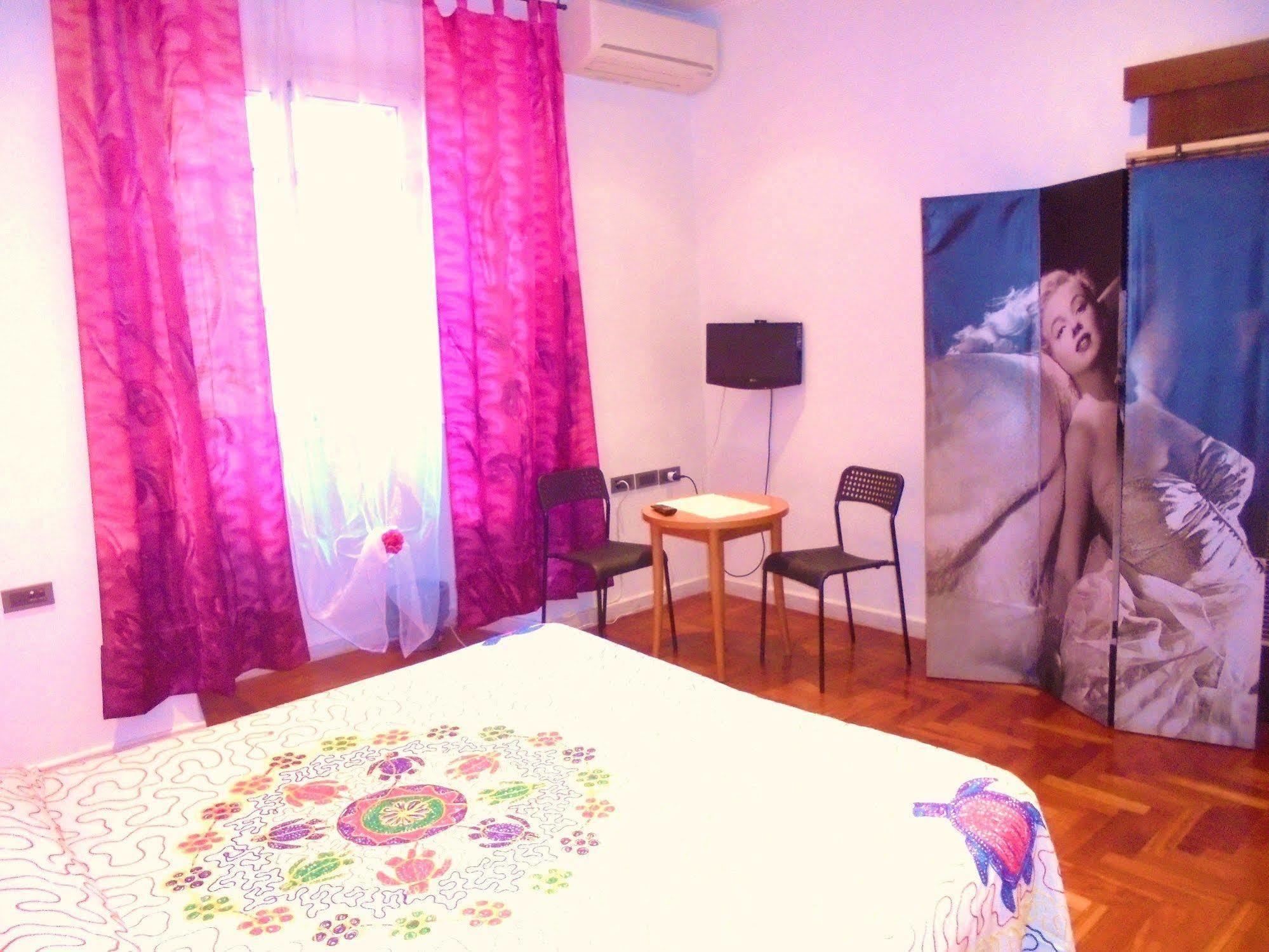 Max House Bed and Breakfast Rome Buitenkant foto