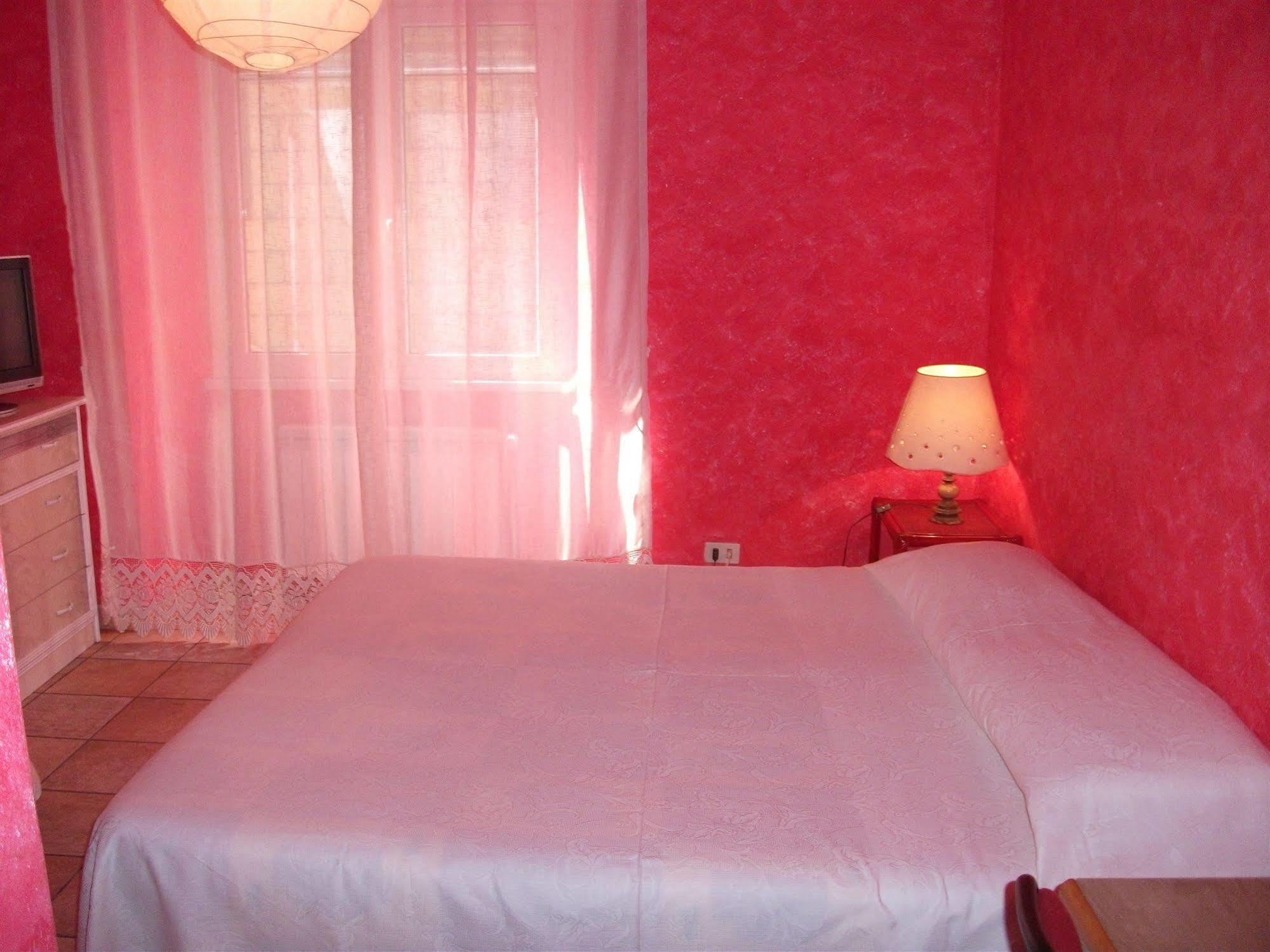 Max House Bed and Breakfast Rome Buitenkant foto