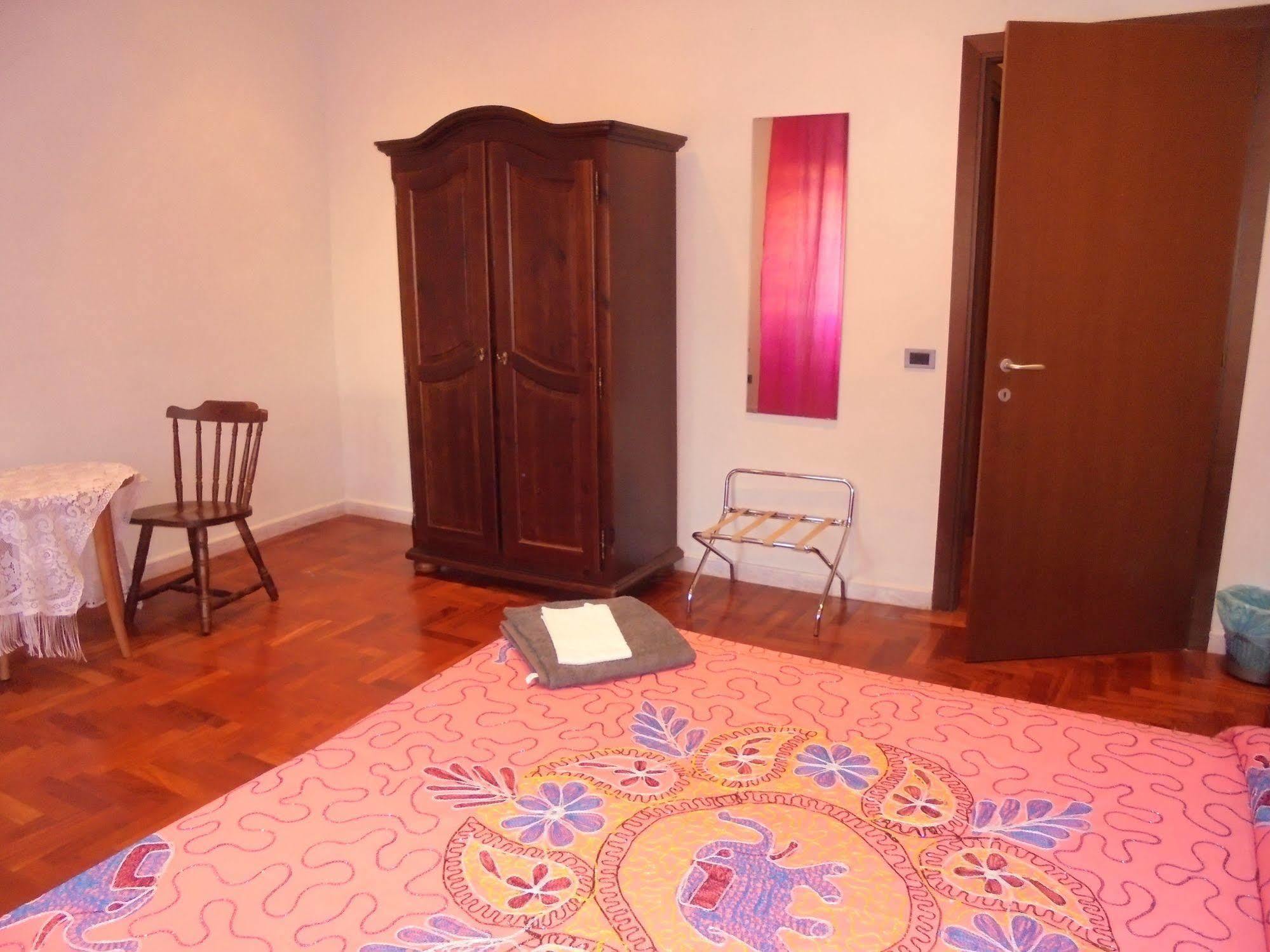 Max House Bed and Breakfast Rome Buitenkant foto