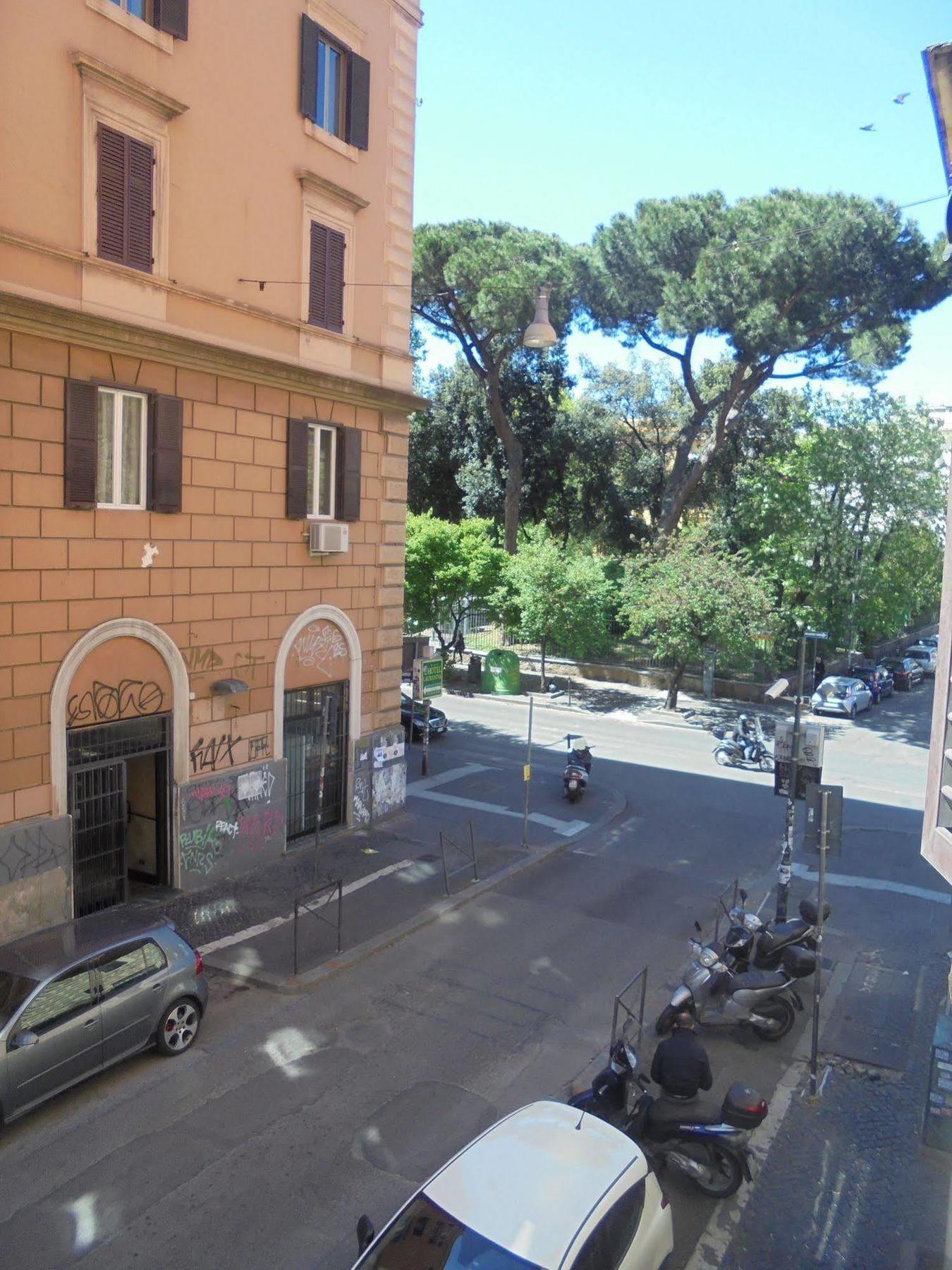 Max House Bed and Breakfast Rome Buitenkant foto